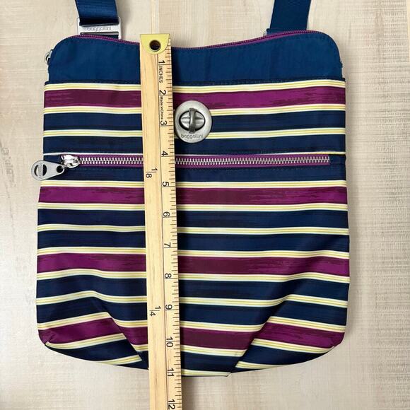 Baggallini Striped Nylon Crossbody Bag Travel Purse Adjustable Strap Lightweight - Picture 11 of 11